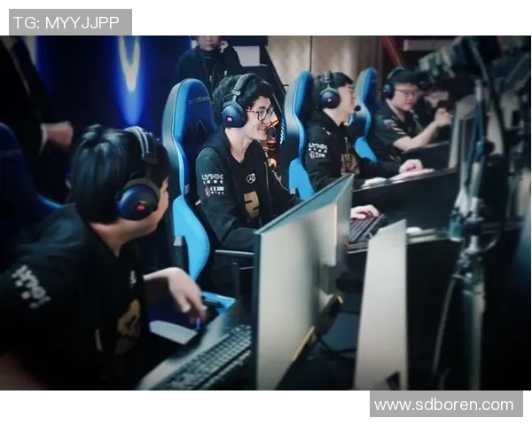 RNG战术创新高引领王者荣耀新潮流团队协作成就辉煌战绩 RNG战术创新高引领王者荣耀新潮流团队协作成就辉煌战绩